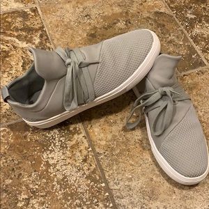 Steve Madden Lancer Sneaker